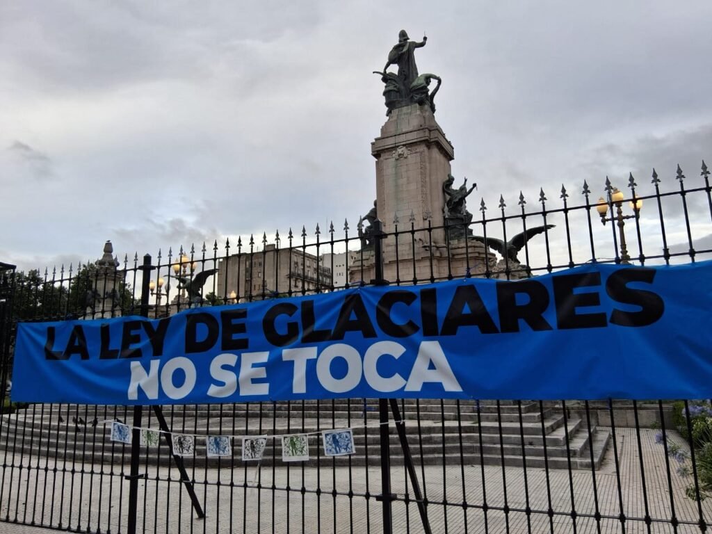 Punto por punto, todas las claves de la nueva Ley de Glaciares aprobada por el Congreso