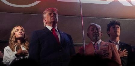 Abuchean a Trump durante el juego 3 de los Knicks de Nueva York contra los Spurs de San Antonio