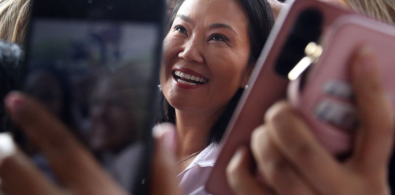 Elecciones en Perú: Keiko Fujimori amplía su ventaja a 1.300 votos sobre Sánchez